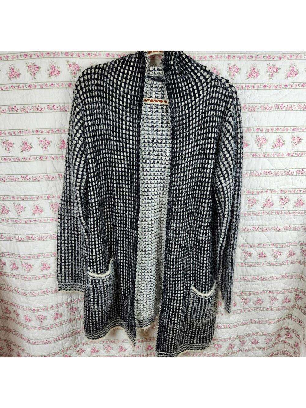 Cyrus Women's Luxe Black and White Woven Open Front Sweater Cardigan with Hood L